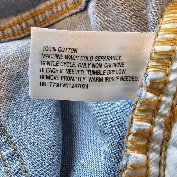 Future Collective Denim Shorts Womens Size 2 Medium Wash High Rise Distressed - Picture 12 of 12